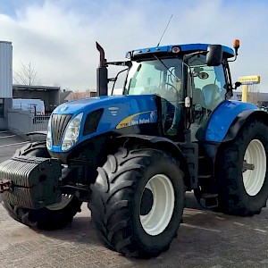 New Holland T7030 Auto Command