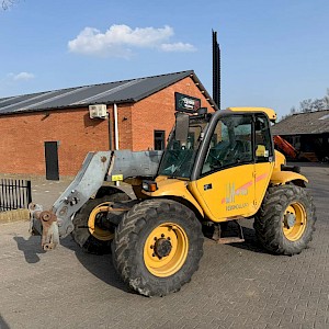 New Holland LM410 Verreiker