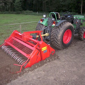 Bijzonder nette Clippeleier ZS1550 spitmachine met grote rol