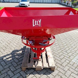 Bijzonder nette originele Lely kunstmeststrooier type 1500 Nieuwstaat!