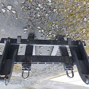 Degelijke Palletvork met ophanging en verstelbare lepels. Nieuwstaat!