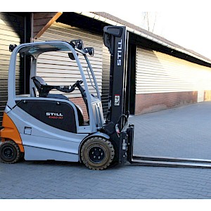 Still RX60 30 heftruck elektrische triplex lepelversteling sidesift