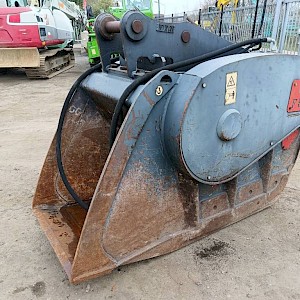 VTN FB250 crusher bucket vergruizer bak jaw kaakbreker