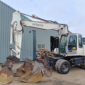 Hitachi ZX 180 W mobile excavator bagger graafmachine 18 T