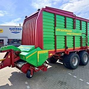 Strautmann Mega Vitesse 3 DO Opraapwagen