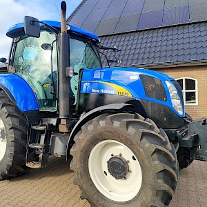 New Holland T 6030 Range Command