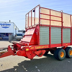 Taarup 1030 Opraapwagen