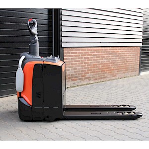 Toyota BT LPE200 meerij palletwagen elektrische