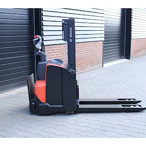 BT toyota swe200d stapelaar elektrische bj 2020