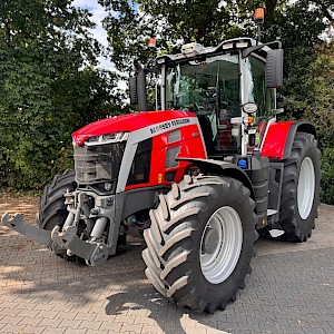 Massey Ferguson 8s.205 Dyna7 Exclusive