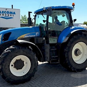New Holland T7040 Power Command