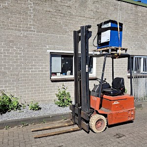 LINDE E12 Heftruck elektrisch TRIPLO 6 m