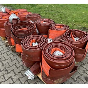 6 duims aanvoer brandweer slangen tbv beregening of bemesting ex brandweer