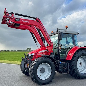Te koop: Massey Ferguson 5713S Dyna-4