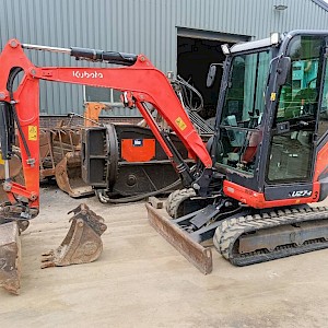 Kubota U 27-4 mini graver excavator bagger 2,7 ton CE