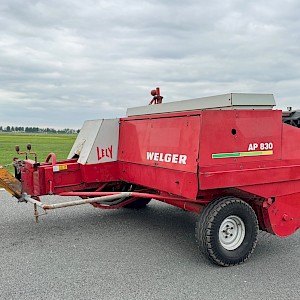 Te koop: Lely Welger AP830 vierkanten pakkenpers