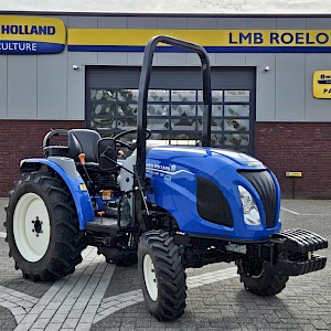 New Holland Boomer 35