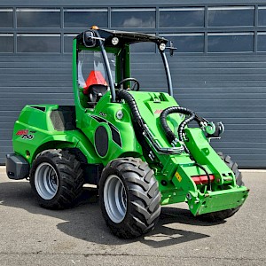 Avant 755i TDL+ Mini-shovel