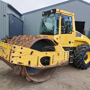 Bomag BW 219 D H-4 drum compactor vibro schaappoot 1926