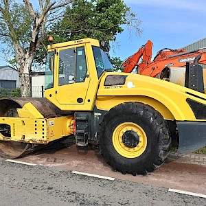 Bomag BW 219 D H-4 i wals roller tril rol compactor drum