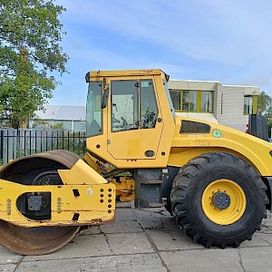 Bomag BW 213 D H-4 i roller wals compactor soil drum CE