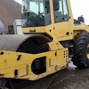 1920 Bomag BW213 DH-4i, bj 2016, 4.247 uur