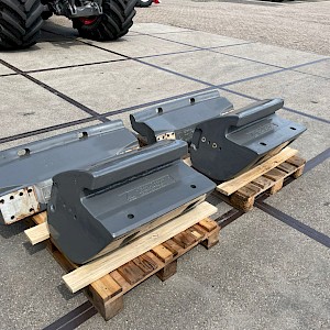 Fendt 420 + 810 kg
