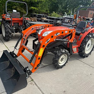 Kubota KT250 met voorlader