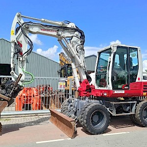 Takeuchi TB 295 W mobiele kraan excavator tototilt 4x4