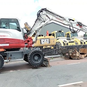 Takeuchi TB295W, bj 2018, 6,997 uur