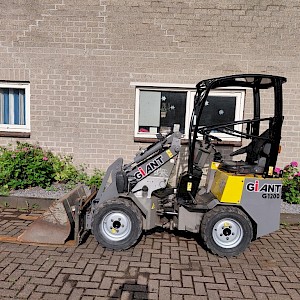 GIANT Minishovel Kniklader Wiellader Shovel