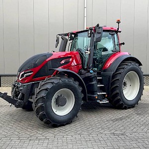 Valtra Q225 ACTIE!