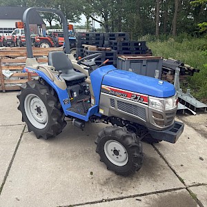 Iseki TH213