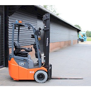 Toyota 7FBEST10 heftruck elektrische triplex sidesift