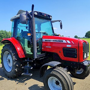 Massey Ferguson 5435