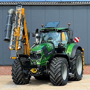 Deutz-Fahr Agrotron 6230 TTV met Herder Grenadier MBKA 512 LSH