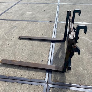 VTM Palletvorken Weideman/jcb