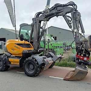 Mecalac 9 MWR + rototilt R3 + buckets/forks excavator 8Ton