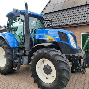 New Holland T 6030 Range Command