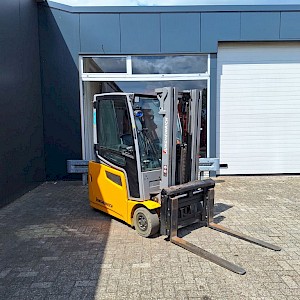 Jungheinrich EFG 216