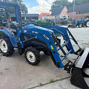 Iseki Sial 15 met voorlader
