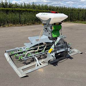 Zocon Greenkeeper 3 mtr met Z150 PROF zaaimachine