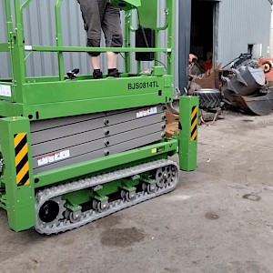 Fronteq FS0814TL, bj 2025, 2 uur