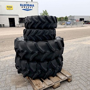 Mitas 360/70R24 & 240/70R16 Set Wielen