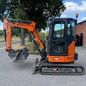 Hitachi ZX26U-6 CLR minigraver graafmachine