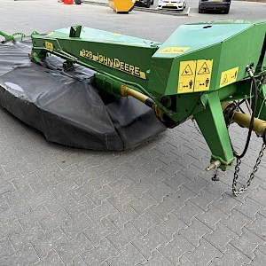 John Deere 328 Disc