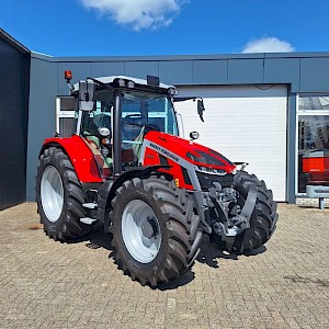 Massey Ferguson 5S.125 DYNA-VT EFFICIENT