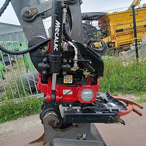 Rototilt r3 r8 MR50 mecalac 9mwr +6 buckets + joysticks R4