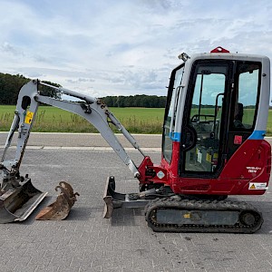 Takeuchi tb216 minigraver
