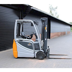 Still RX20 16 heftruck elektrische triplex lepelverstelling sideshift